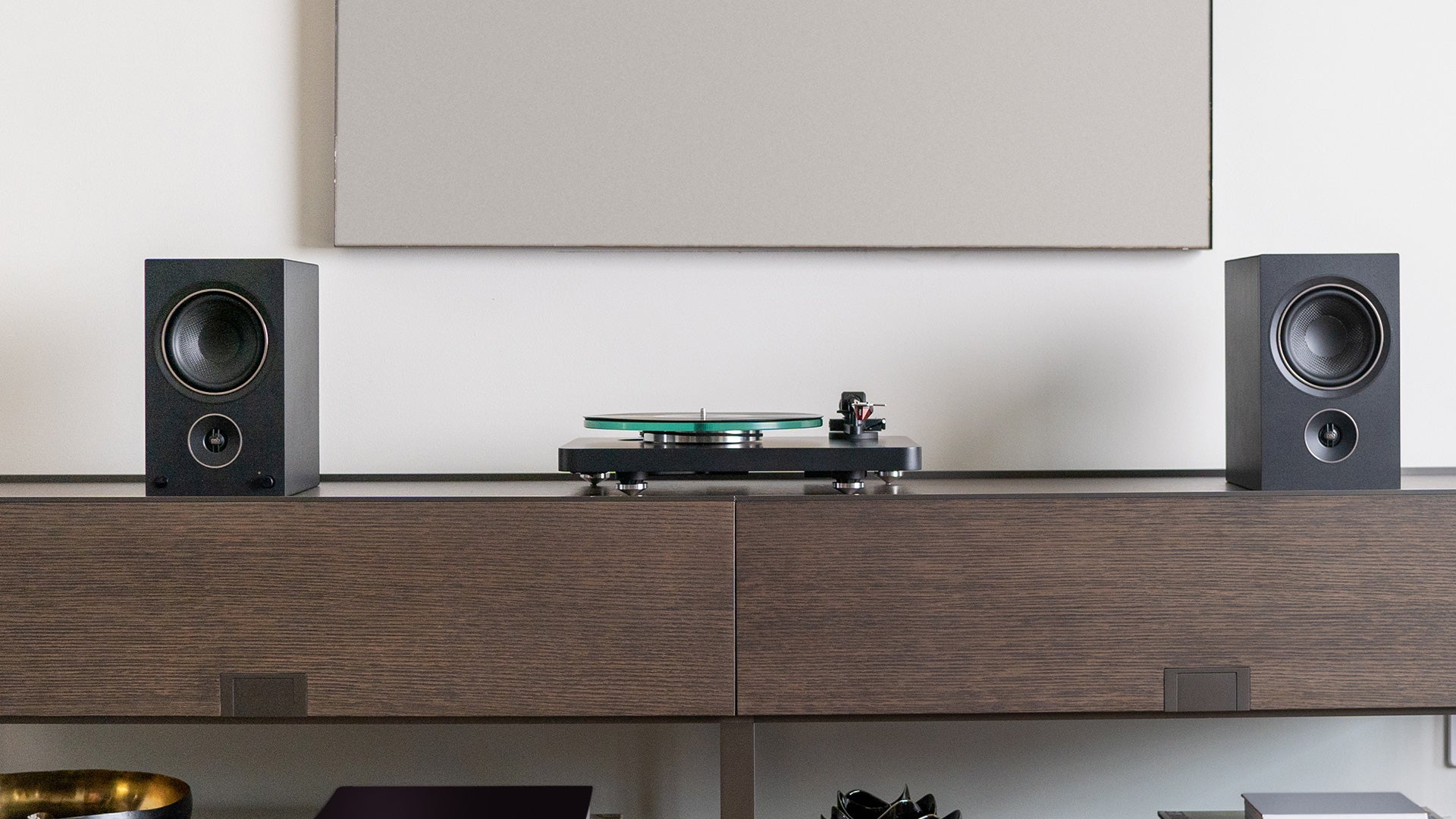 Built to Support Focused Listening